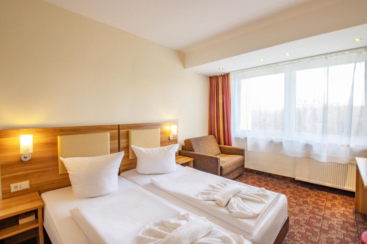 Ferien Hotel Rennsteigblick Фридрихрода Екстериор снимка
