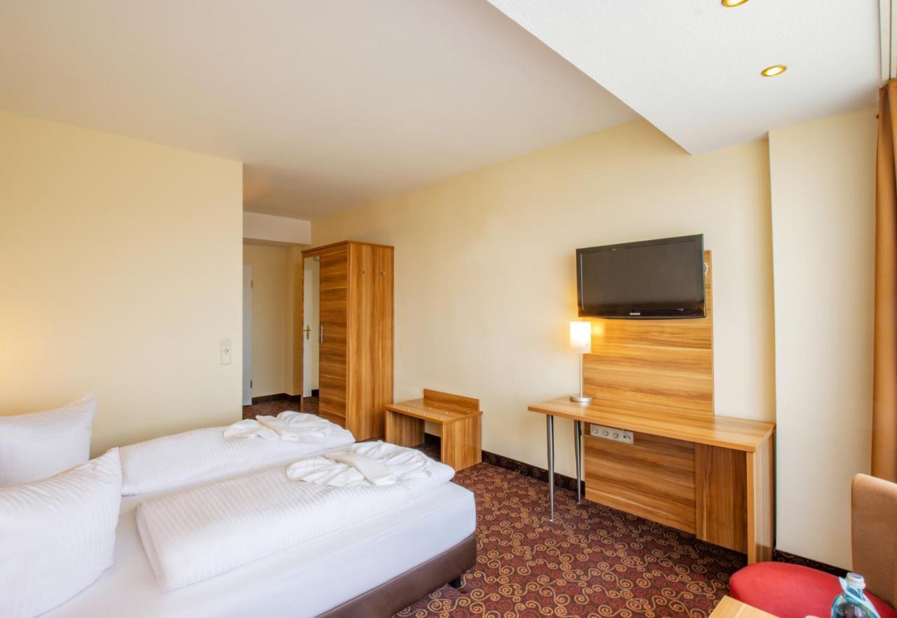 Ferien Hotel Rennsteigblick Фридрихрода Екстериор снимка