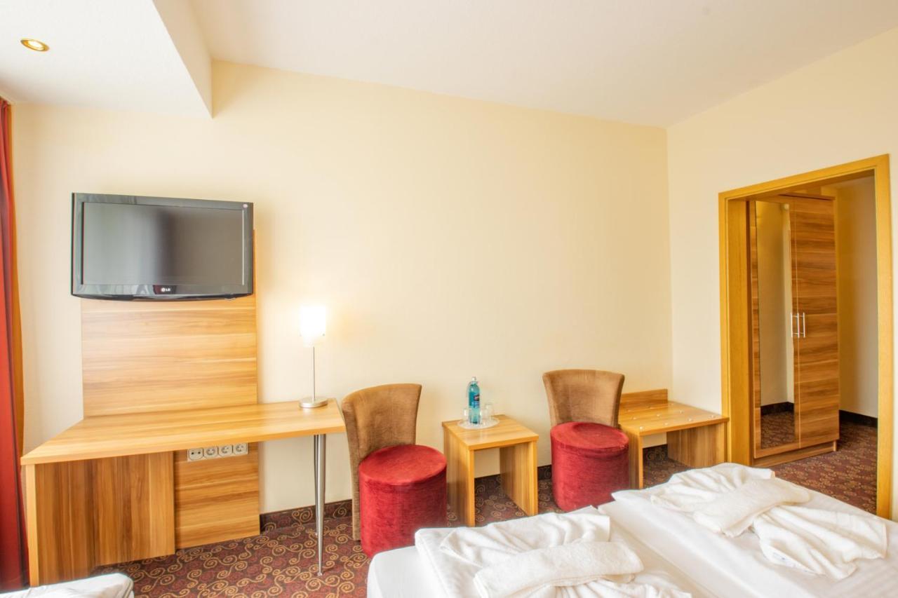 Ferien Hotel Rennsteigblick Фридрихрода Екстериор снимка