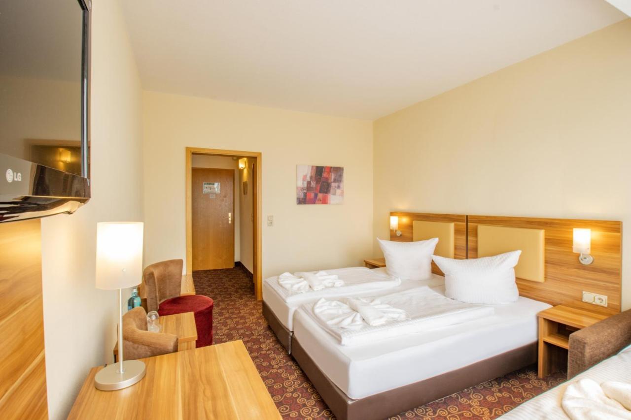 Ferien Hotel Rennsteigblick Фридрихрода Екстериор снимка