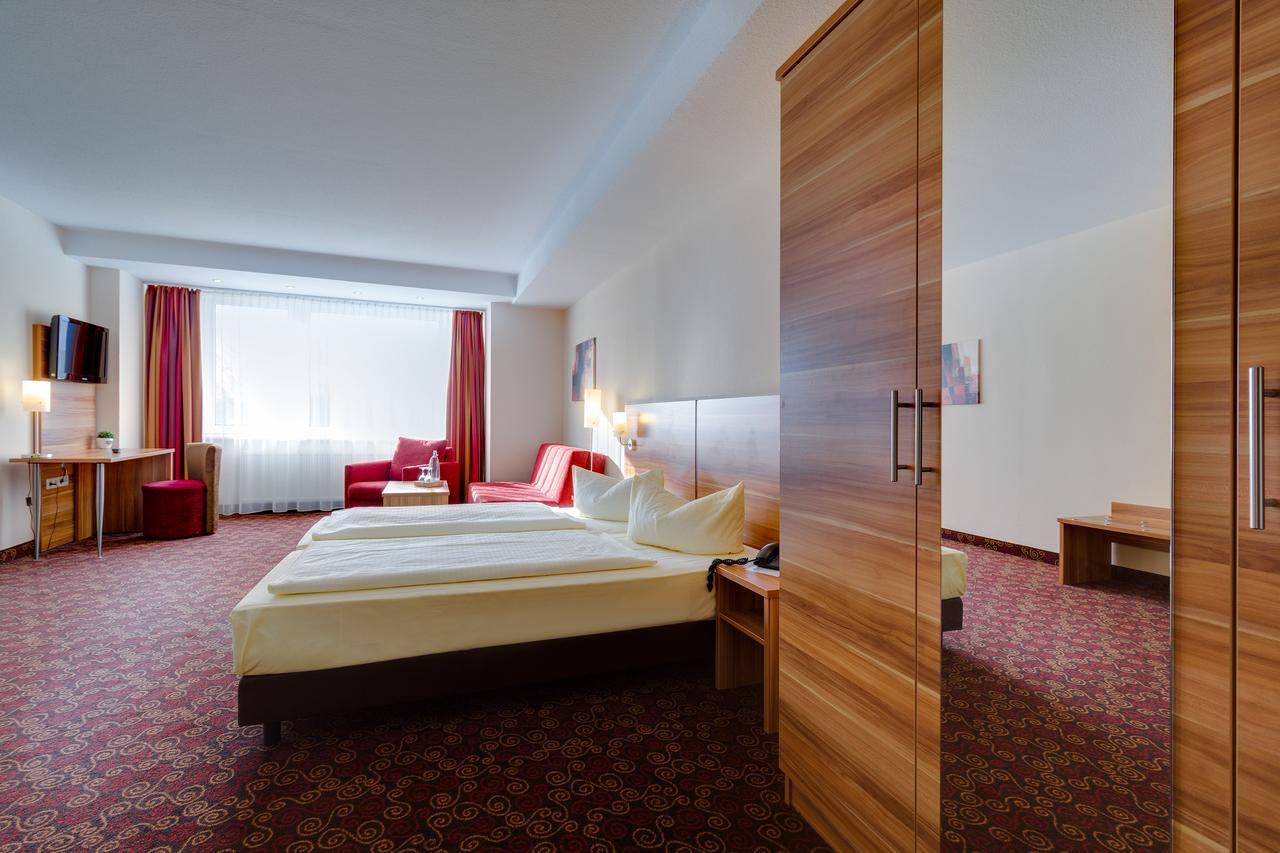 Ferien Hotel Rennsteigblick Фридрихрода Екстериор снимка