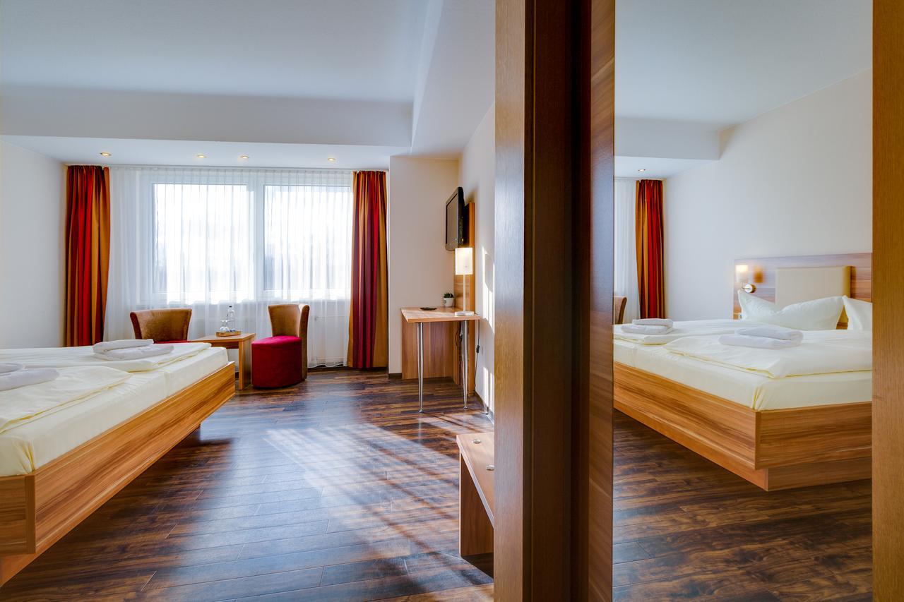 Ferien Hotel Rennsteigblick Фридрихрода Екстериор снимка
