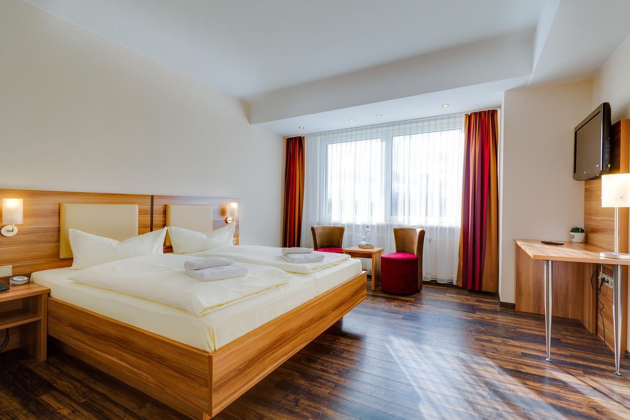 Ferien Hotel Rennsteigblick Фридрихрода Екстериор снимка