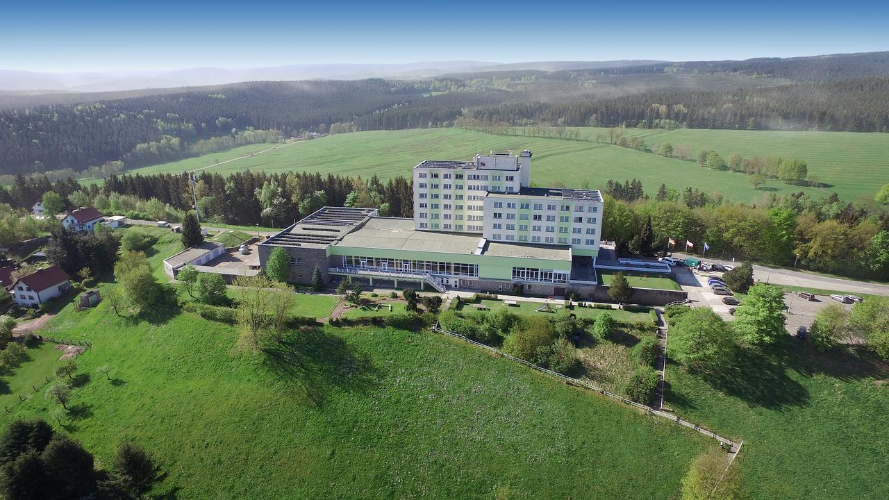 Ferien Hotel Rennsteigblick Фридрихрода Екстериор снимка